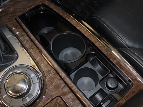 Used 2016 INFINITI QX80 4WD w/ 22" Wheel Package image 30