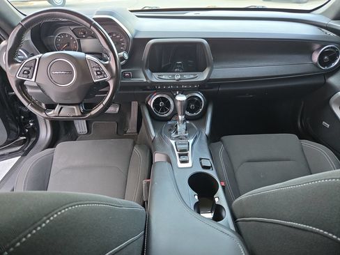 Used 2022 Chevrolet Camaro LT w/ Technology Package RWD image 10