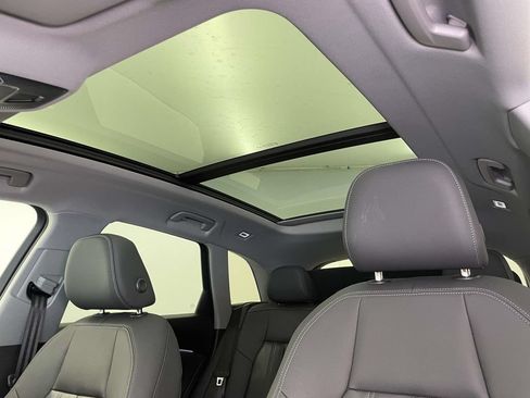 Certified 2025 Audi Q5 Premium w/ Convenience Package AWD/4WD image 18
