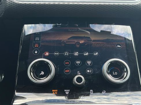 Used 2018 Land Rover Range Rover Velar R-Dynamic SE AWD/4WD image 29