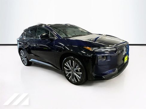 New 2026 Subaru Solterra AWD/4WD image 3