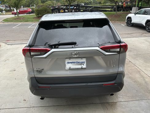 Used 2023 Toyota RAV4 LE FWD image 9