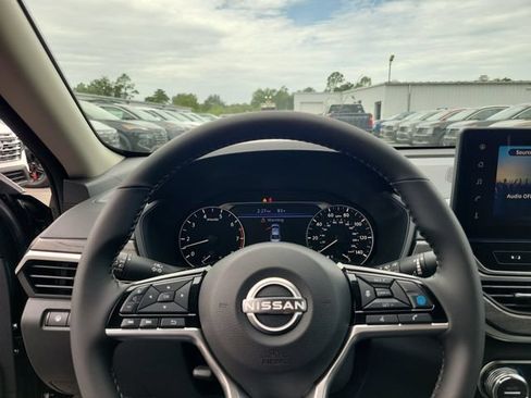 New 2026 Nissan Altima 2.5 SV w/ SV Premium Package FWD image 20