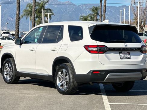 Certified 2023 Honda Pilot EX-L image 5