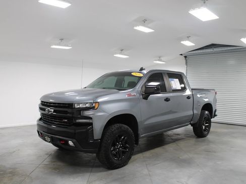 Used 2020 Chevrolet Silverado 1500 LT Trail Boss w/ Convenience Package AWD/4WD image 4