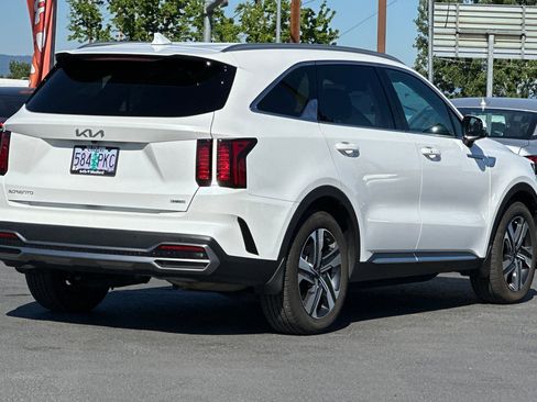 Used 2023 Kia Sorento EX AWD/4WD image 4