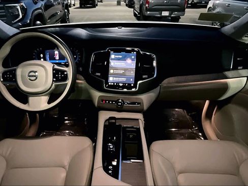 Certified 2024 Volvo XC90 B6 Plus w/ Protection Package Premier image 14