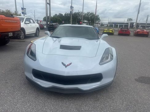 Used 2019 Chevrolet Corvette Grand Sport w/ Carbon Flash Badge Package RWD image 2