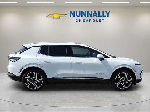 New 2026 Chevrolet Equinox EV LT w/ Convenience Package II AWD/4WD image 6