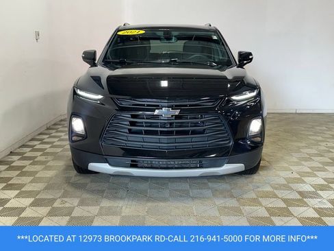 Used 2021 Chevrolet Blazer LT FWD image 2