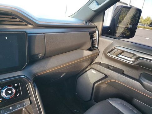 Used 2024 GMC Sierra 2500 AT4 w/ AT4 Premium Plus Package AWD/4WD image 26