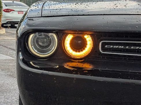 Used 2022 Dodge Challenger GT RWD image 10