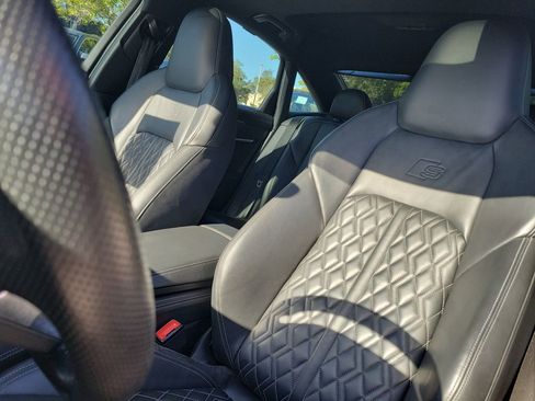 Used 2021 Audi S6 Prestige w/ Prestige Package image 26