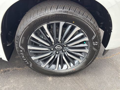 New 2026 Nissan Armada Platinum Reserve w/ Convenience Package image 9