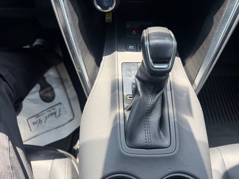 Used 2022 Toyota Venza XLE AWD/4WD image 20