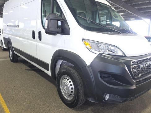 Used 2025 RAM ProMaster 3500 w/ Convenience Group FWD image 2