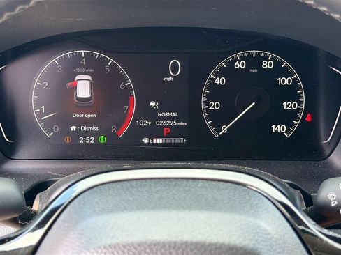 Used 2025 Honda Pilot EX-L image 11