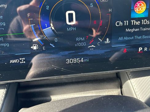 Used 2025 Chevrolet Equinox LT image 41