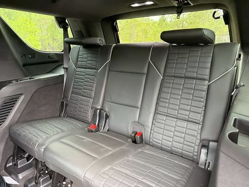 Used 2024 Cadillac Escalade Sport Platinum w/ LPO, ONYX Package AWD/4WD image 27