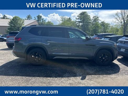 Certified 2025 Volkswagen Atlas Peak Edition SE AWD/4WD image 4