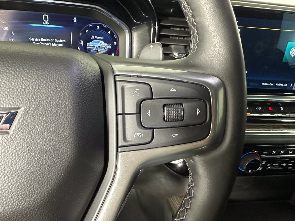 Used 2024 Chevrolet Silverado 1500 RST AWD/4WD image 14