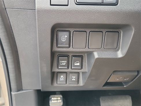 Used 2024 Nissan Frontier PRO-4X w/ Technology Package image 24