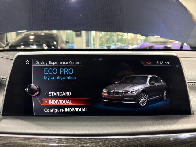Used 2016 BMW 750i xDrive AWD/4WD image 33