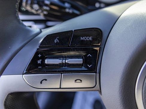 Certified 2022 Hyundai Elantra SEL w/ Convenience + Premium Package image 14