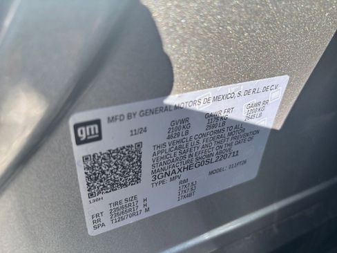 Used 2025 Chevrolet Equinox LT FWD image 24
