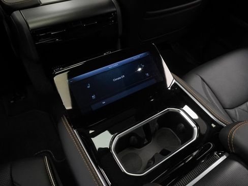 Certified 2025 Jeep Grand Wagoneer Series III w/ Rear Seat Video Group 1 AWD/4WD image 33
