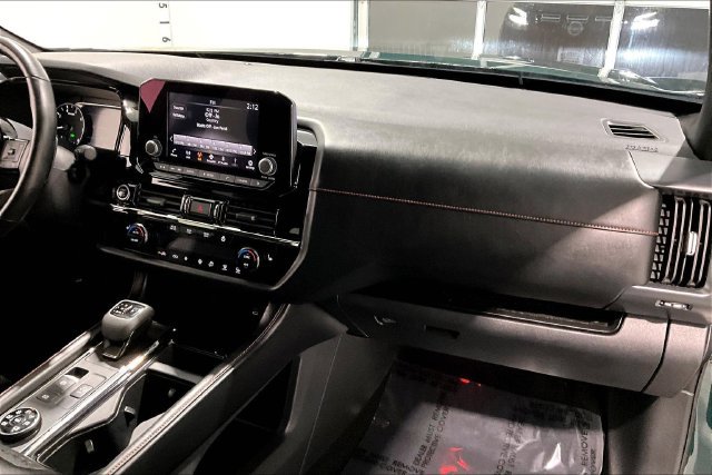 Used 2023 Nissan Pathfinder Rock Creek AWD/4WD image 33