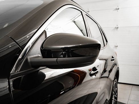 Used 2024 Ford Escape SE w/ Class II Trailer Tow Package FWD image 14