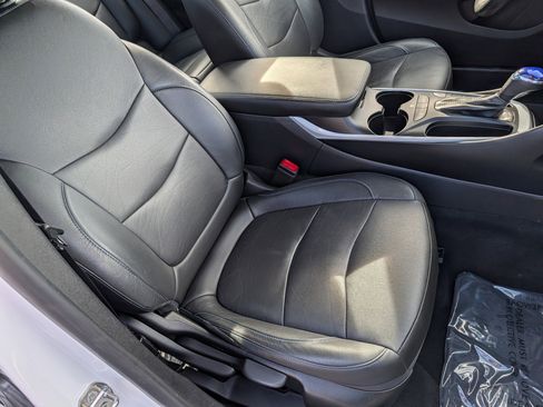 Used 2019 Chevrolet Volt LT w/ Power Convenience Package image 26