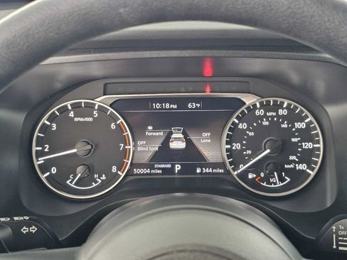 Used 2024 Nissan Rogue S FWD image 23