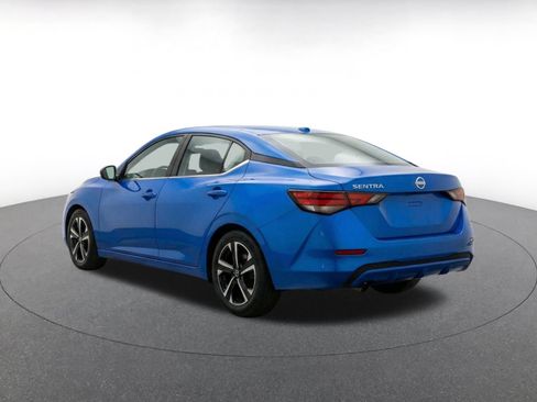 Used 2025 Nissan Sentra SV FWD image 5