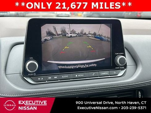 Certified 2022 Nissan Rogue SV w/ SV Premium Package image 16