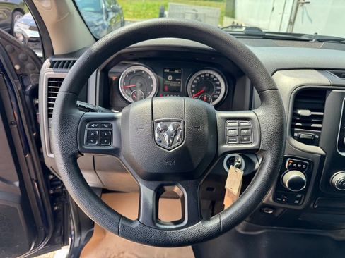 Used 2017 RAM 1500 Express w/ Express Value Package AWD/4WD image 12