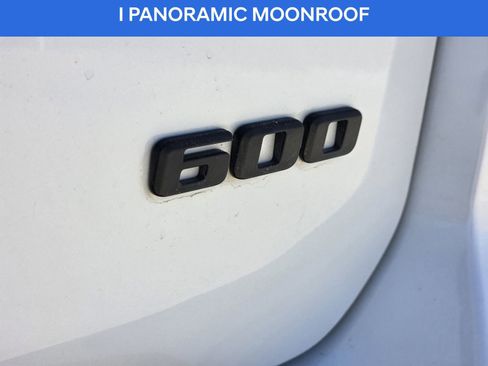 Used 2022 Cadillac Escalade Sport w/ LPO, ONYX Package image 12