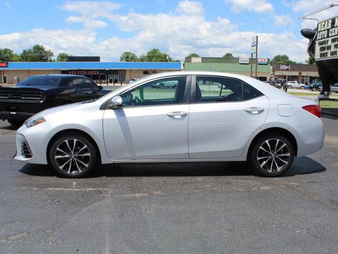 Used 2019 Toyota Corolla SE FWD image 8