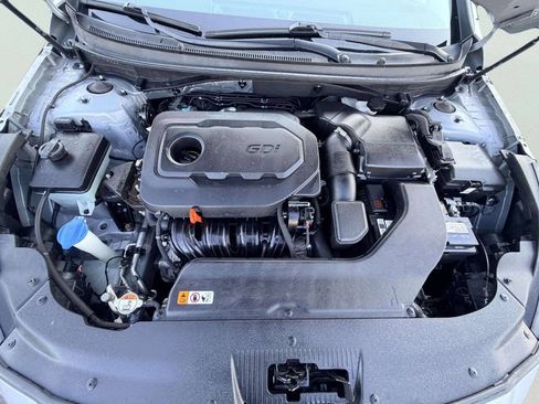 Used 2015 Hyundai Sonata SE w/ Option Group 02 FWD image 10