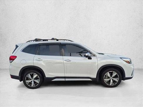 Used 2019 Subaru Forester Touring AWD/4WD image 4