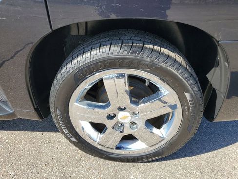 Used 2011 Chevrolet HHR LT w/ LT Preferred Equipment Group image 24