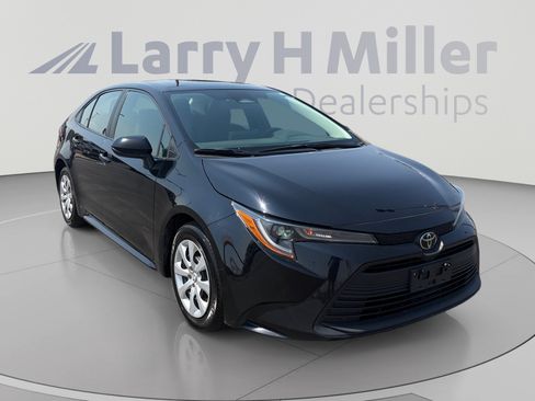 Used 2024 Toyota Corolla LE FWD image 7