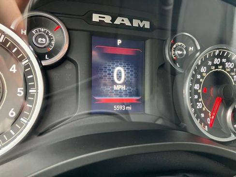 Used 2025 RAM 1500 Big Horn AWD/4WD image 13