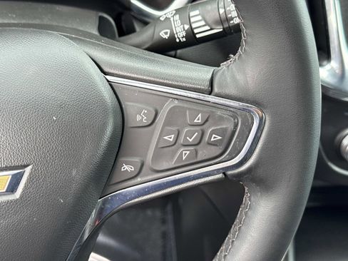 Used 2023 Chevrolet Equinox LT FWD image 12