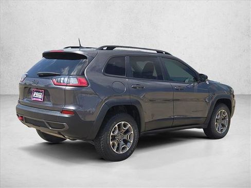 Used 2022 Jeep Cherokee Trailhawk w/ Sun, Sound & Nav Group AWD/4WD image 5
