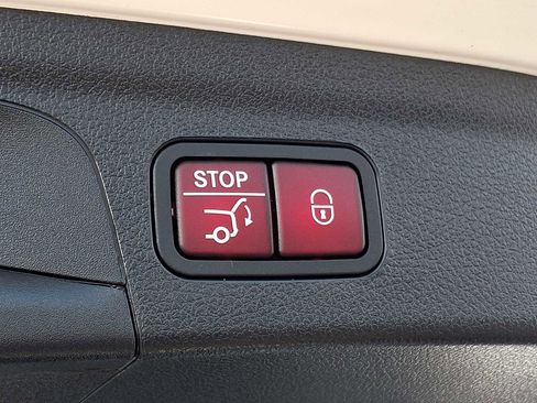 Used 2023 Mercedes-Benz GLE 350 4MATIC image 27