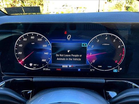 Certified 2025 Mercedes-Benz GLA 250 4MATIC image 16