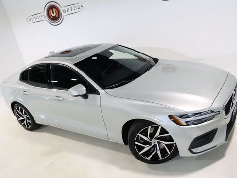 Used 2020 Volvo S60 T6 Momentum AWD/4WD image 56