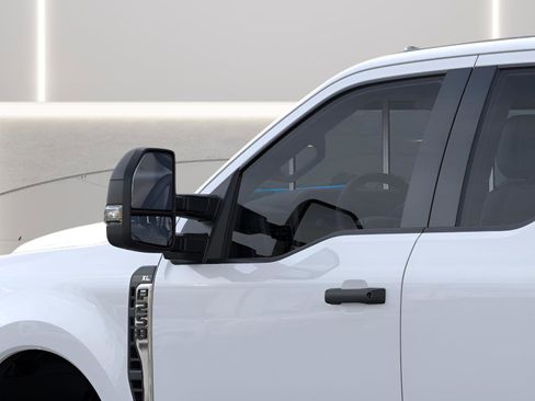 New 2026 Ford F250 XL w/ XL Chrome Package image 20